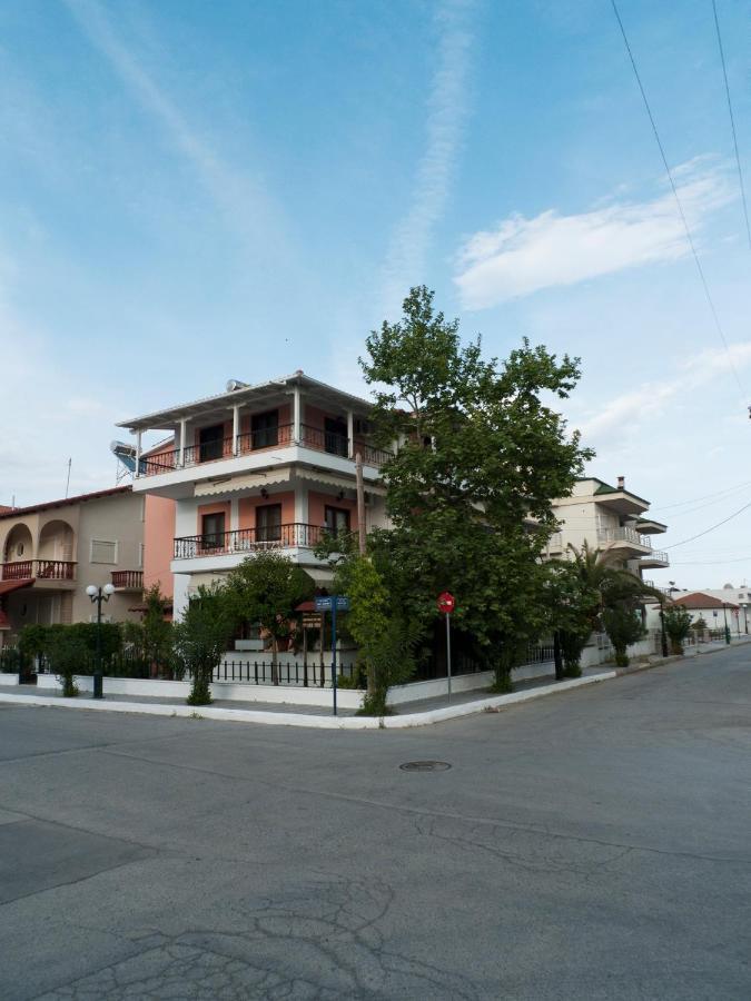 Villa Moras Paralía エクステリア 写真